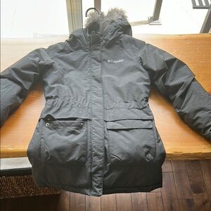 Columbia Black Ski Jacket Weather-Resistant Insulated